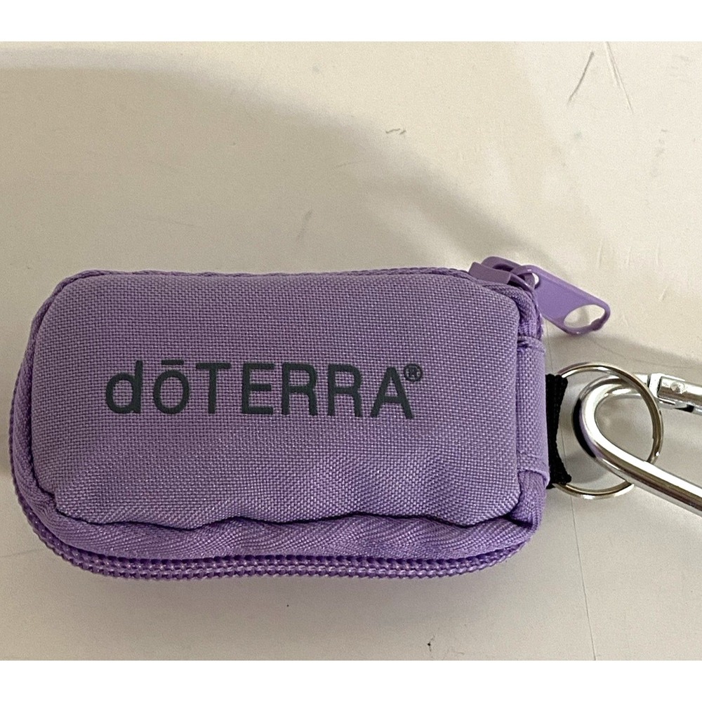 doTerra Essential Oil KeyChain Pouch Case 8 Amber Vials 5/8 Dram 2ml Travel. NEW